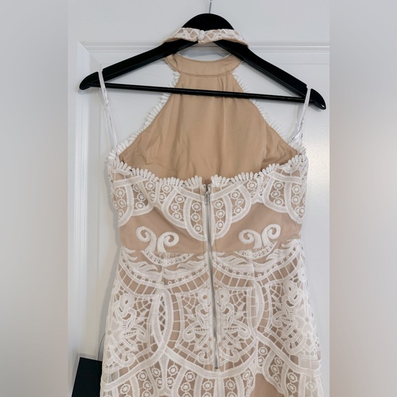 Lulu’s White lace halter midi dress-Small _NWT! - Picture 8 of 8